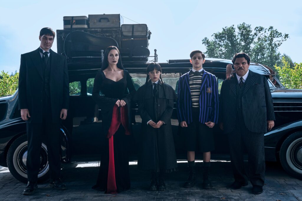 mercredi série,mercredi série saison 2,Netflix