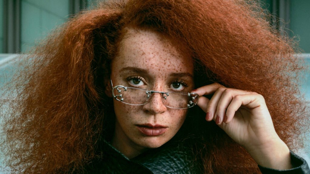 Erin Kellyman au casting de "Cavendish"