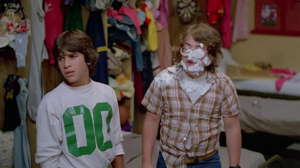 Jonathan Tiersten  dans le film Massacre au camp d'été (1983)
