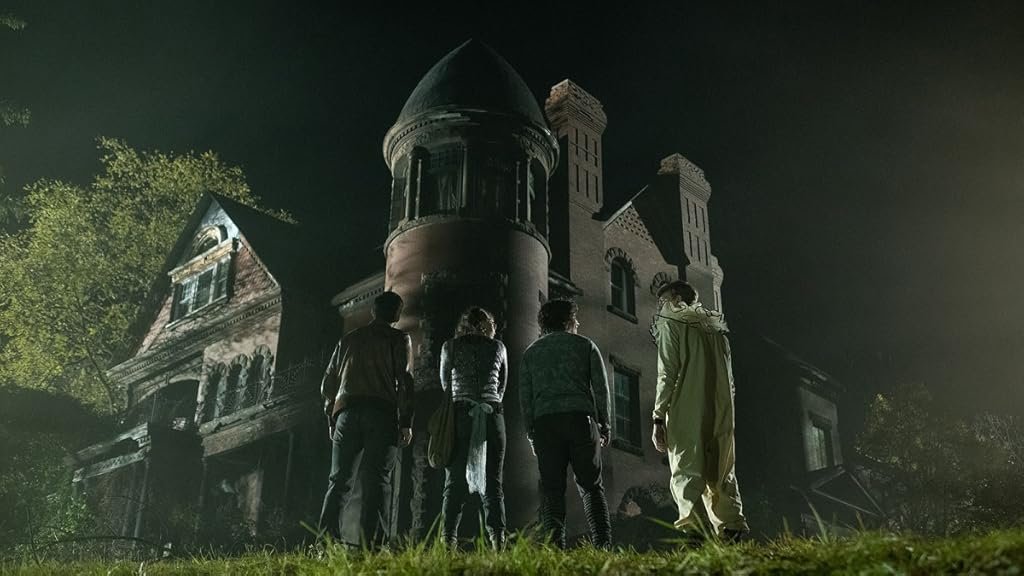 Zoe Colletti, Gabriel Rush, Michael Garza et Austin Zajur dans Scary Stories to Tell in the Dark (2019)