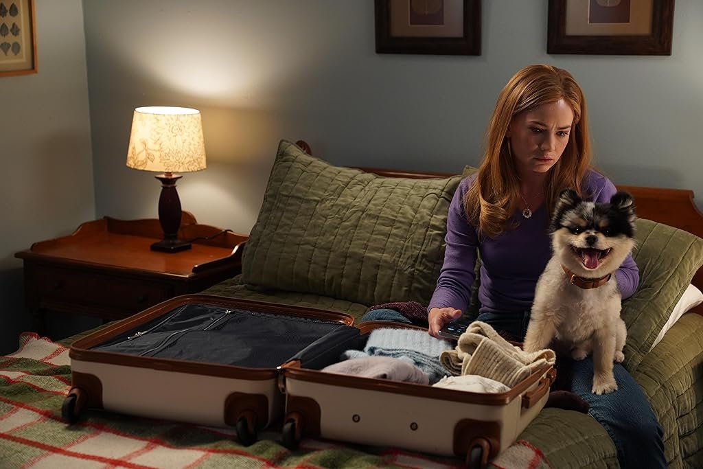 Britt Robertson dans The Merry Gentlemen (2024) partagera le premier role avec Rachel Nichols  dans Night at the Carriage House