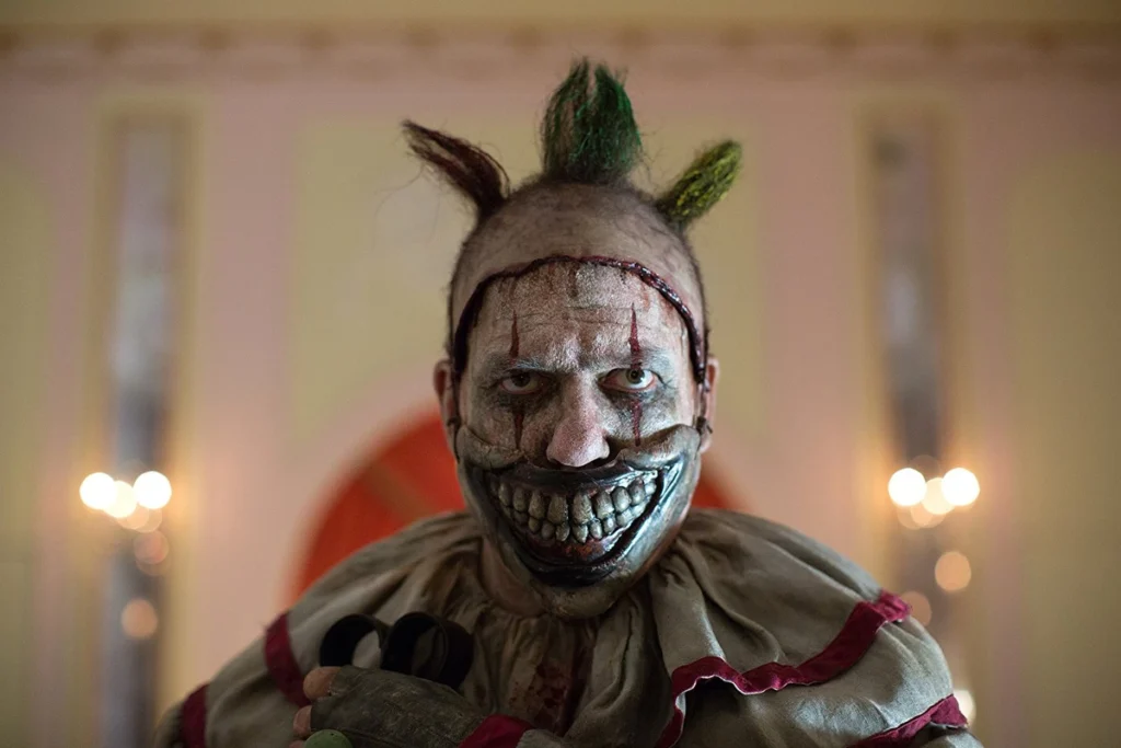 Twisty le Clown revient dans la saison 13 d'American Horror Story