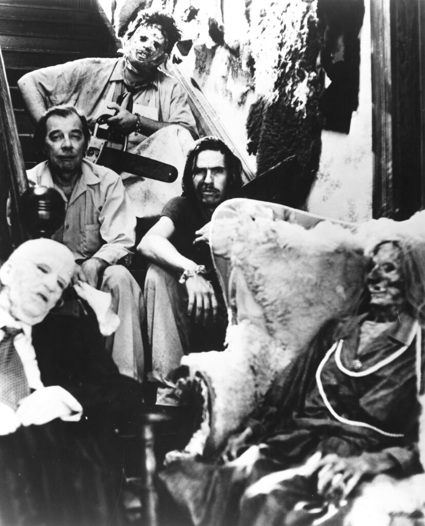 John Dugan, Gunnar Hansen, Edwin Neal et Jim Siedow dans Massacre à la tronçonneuse (1974)