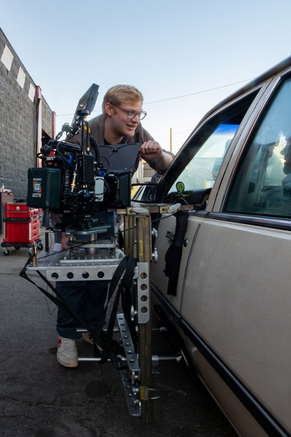 Curry Barker sur le tournage du film Obsession (2025)