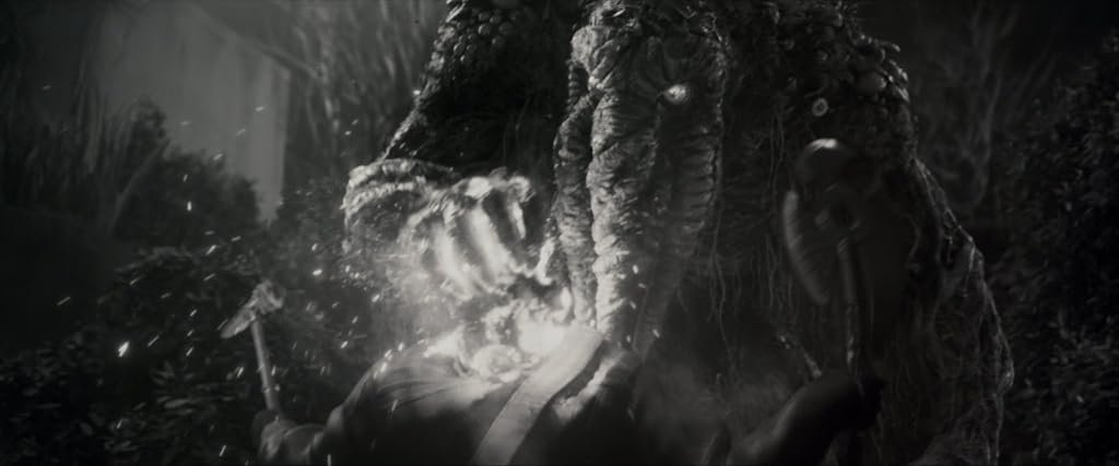 Carey Jones dans Werewolf by Night (2022)