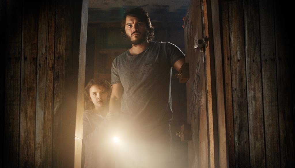 Emile Hirsch & Lexy Kolker dans Freaks (2018)