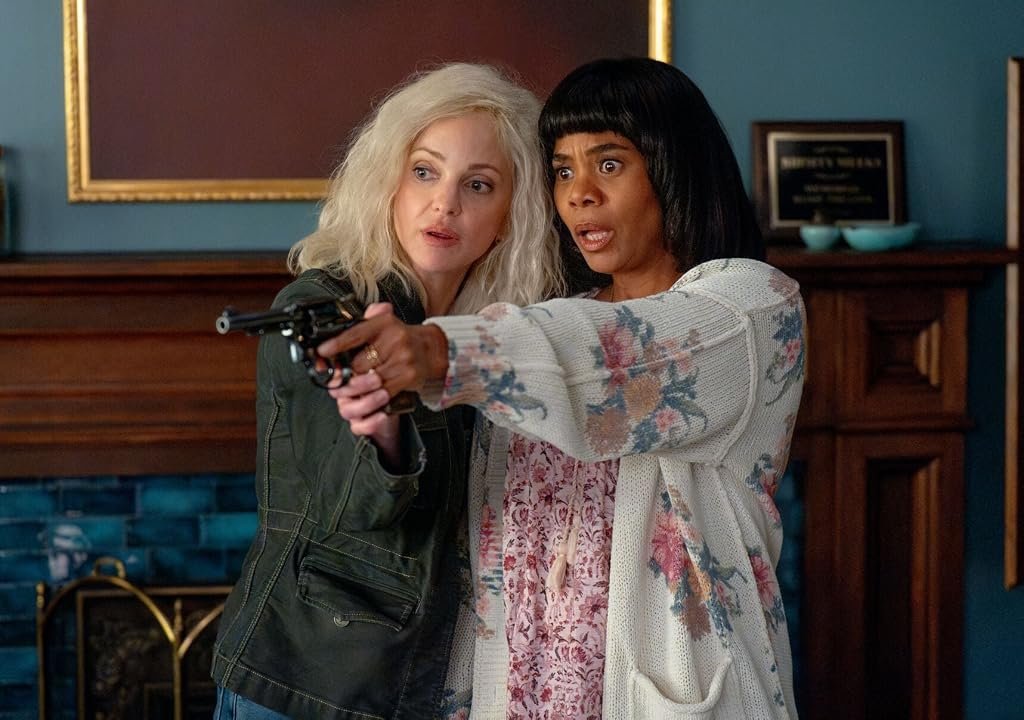 Anna Faris & Regina Hall dans Scary Movie (2026)