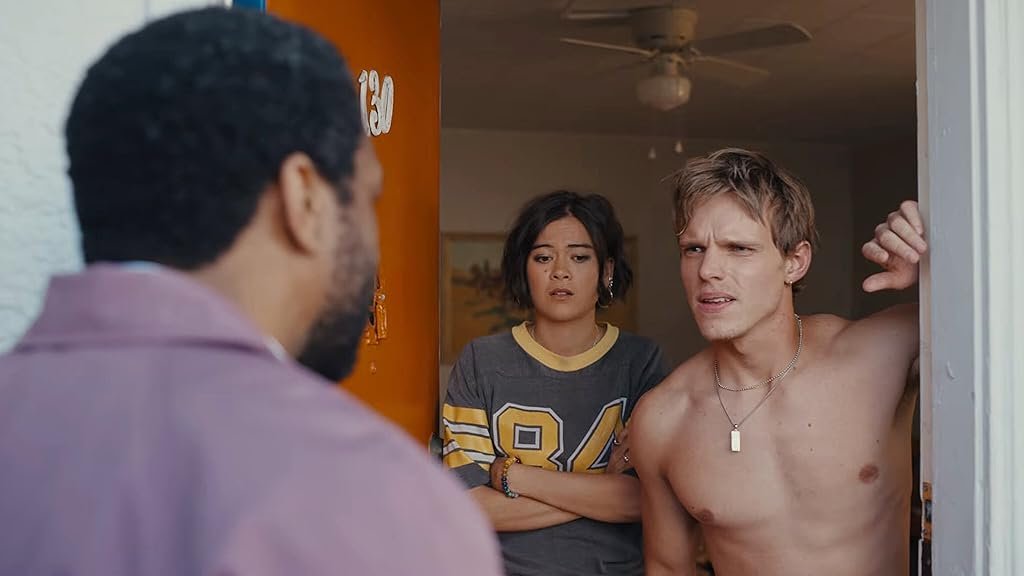 Finn Bennett et Lukita Maxwell dans Backrooms (2026)