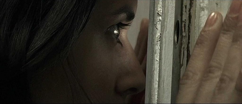 Olivia Bonamy dans Ils (2006)