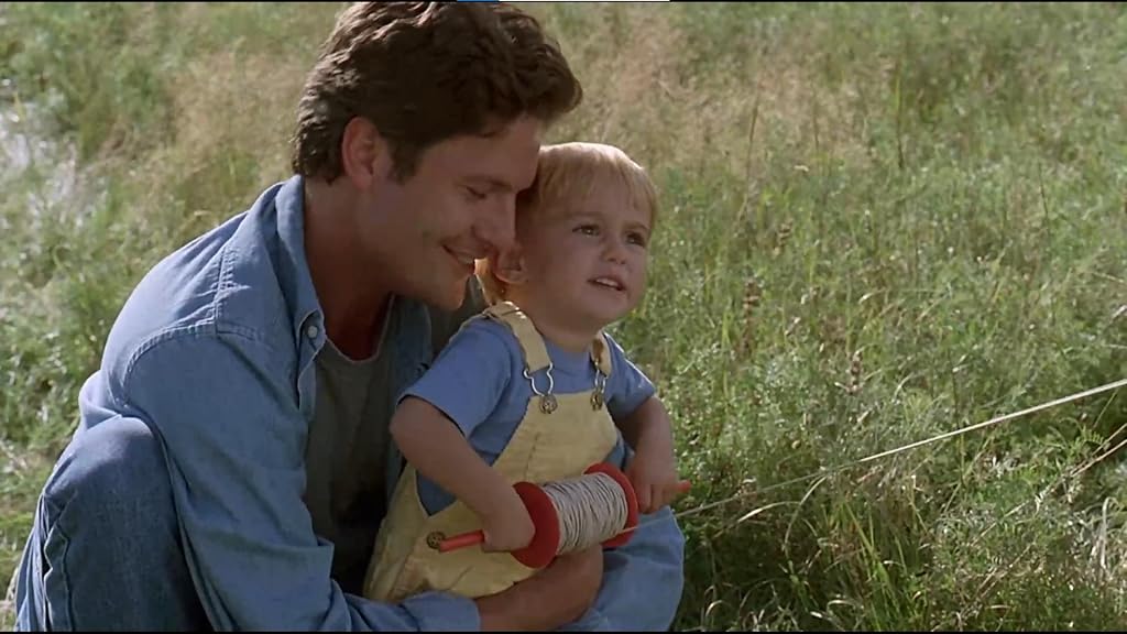 Dale Midkiff et Miko Hughes dans Simetierre (1989)