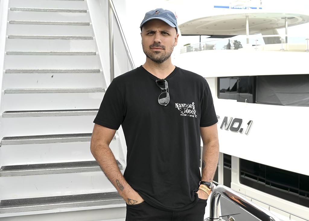 Adam Sigal lors d'un événement pour *Nandor Fodor and the Talking Mongoose* (2023)