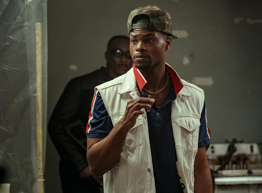 Sylvesta Stuart et Andrew Bachelor dans Coffee & Kareem (2020)