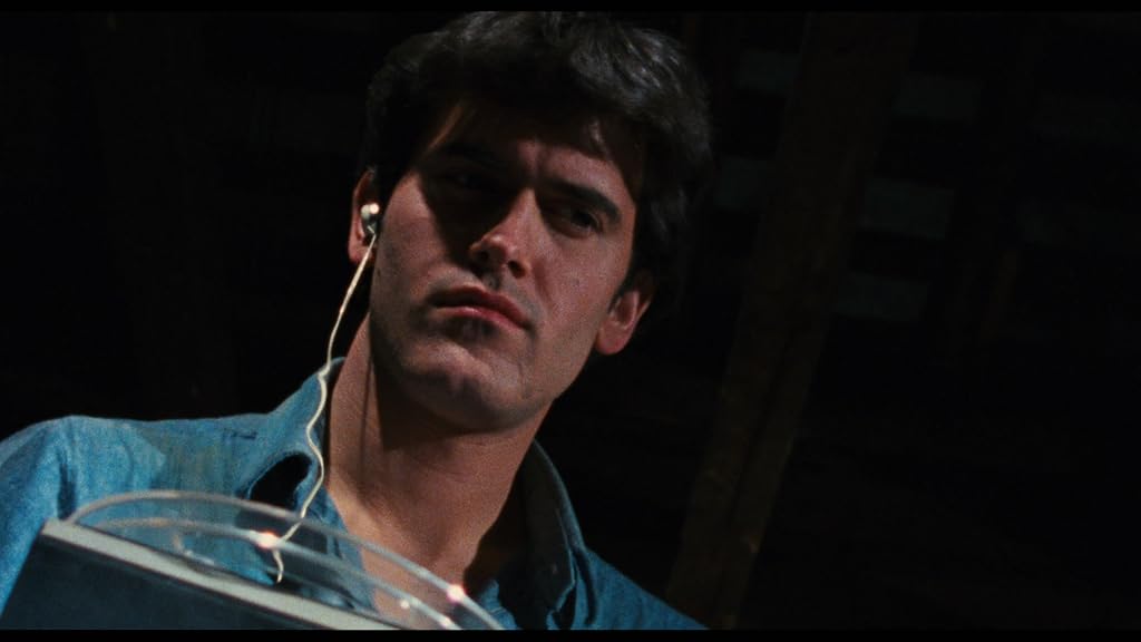 Bruce Campbell dans Evil Dead (1981)
