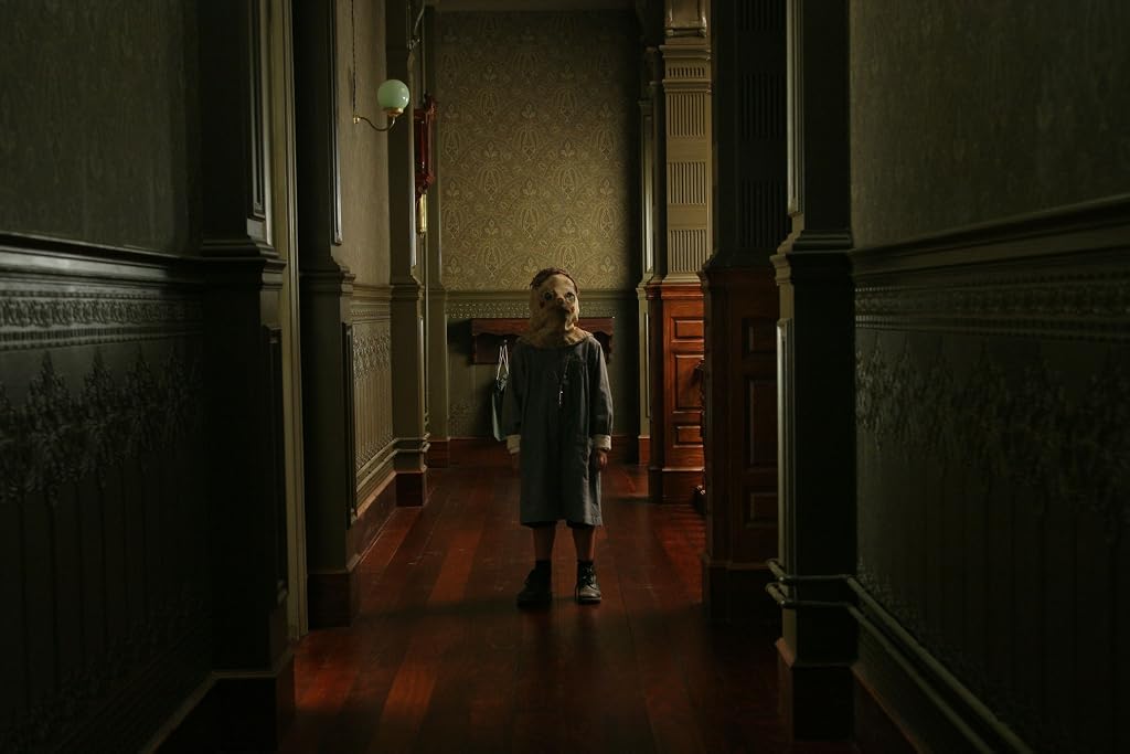 Oscar Casas dans L'Orphelinat (2007)