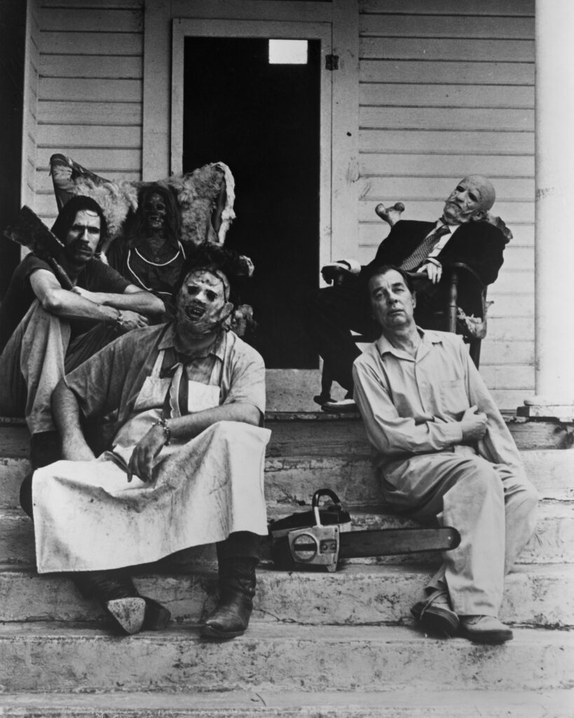 John Dugan, Gunnar Hansen, Edwin Neal et Jim Siedow dans Massacre à la tronçonneuse (1974)