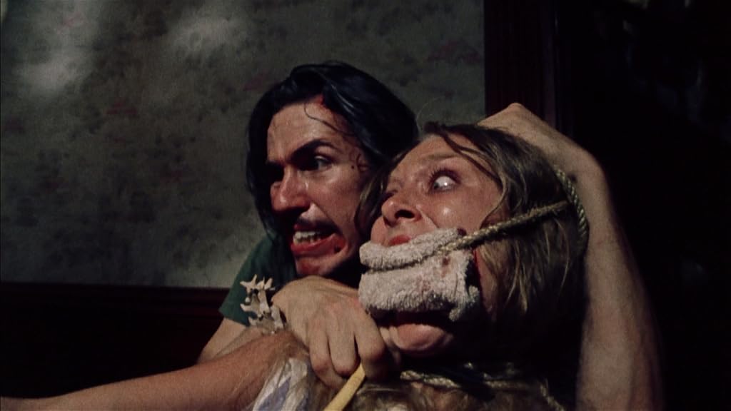 Marilyn Burns et Edwin Neal dans Massacre à la tronçonneuse (1974)
