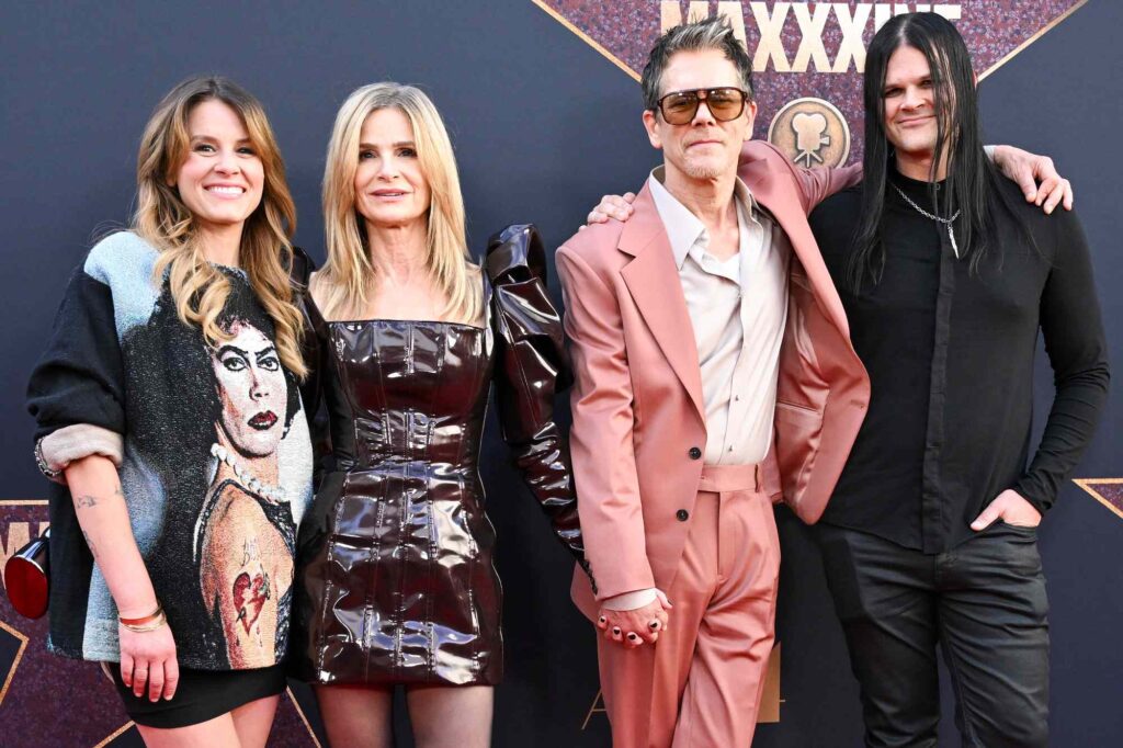 Kevin Bacon et Kyra Sedgwick et leurs enfants Sosie Bacon et Travis Bacon