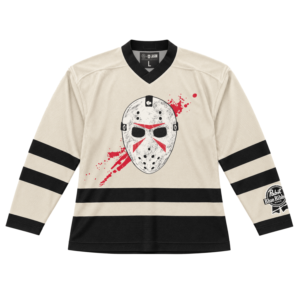 Jason Voorhees s’associe à Pabst Blue Ribbon pour une collection spéciale Vendredi 13