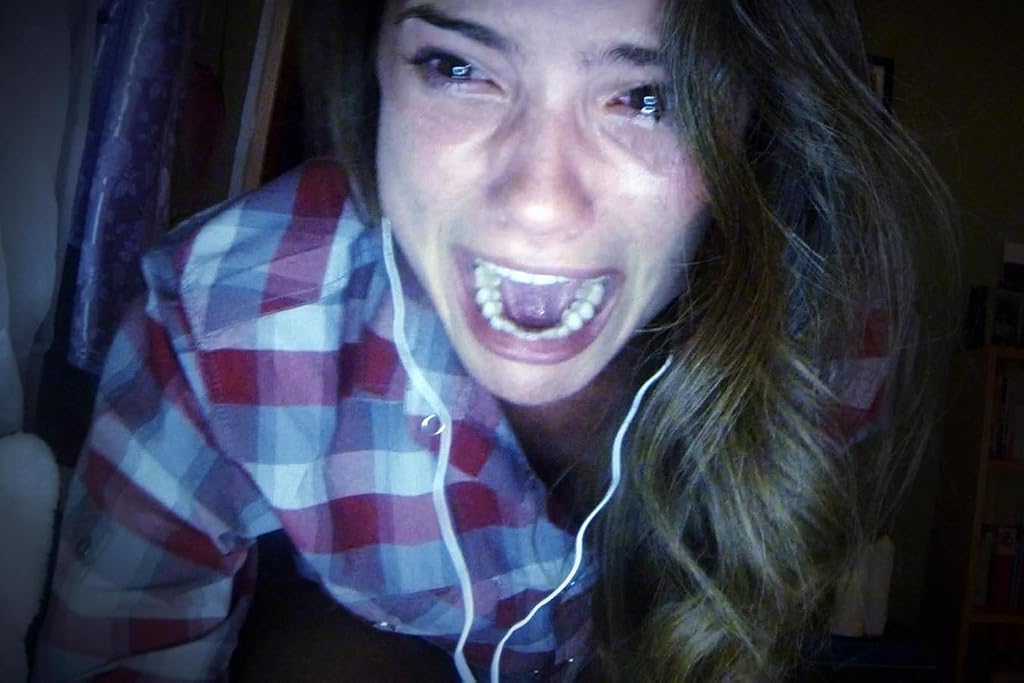 Shelley Hennig dans Unfriended (2014)