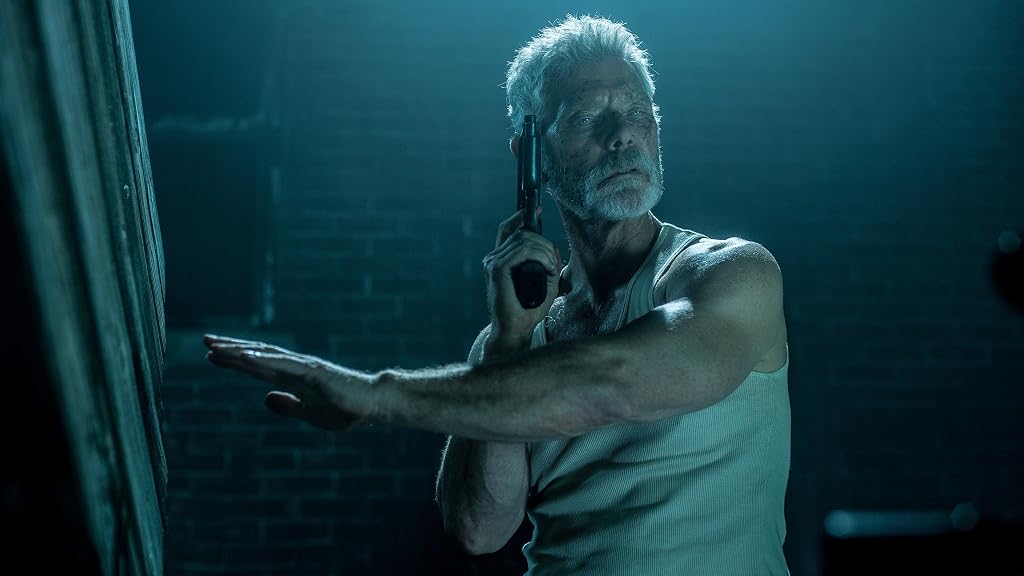 Stephen Lang dans Don't Breathe : La Maison des ténèbres (2016)