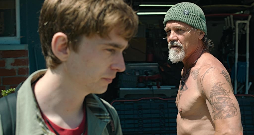 Josh Brolin et Austin Abrams dans Englouti (2026)