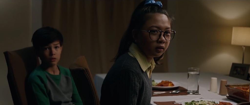 Madison Rojas et Madison Leyson dans Ignore It (2021)