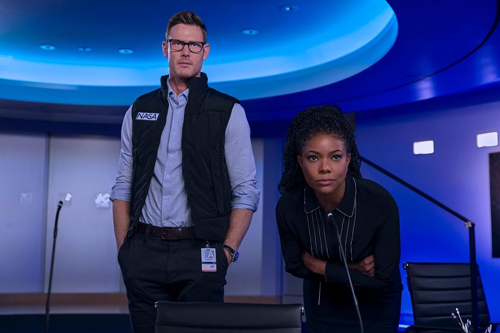 Gabrielle Union et Tom Hopper dans Space Cadet (2024)
