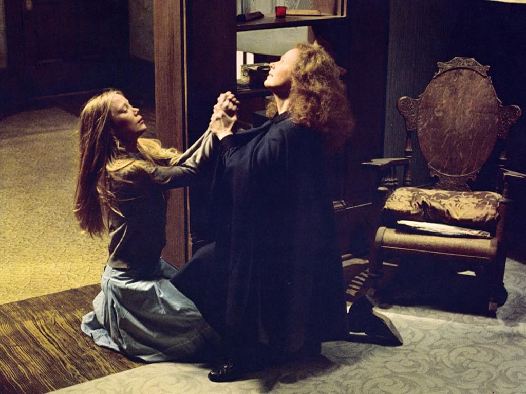 Sissy Spacek et Piper Laurie dans Carrie au bal du diable (1976)