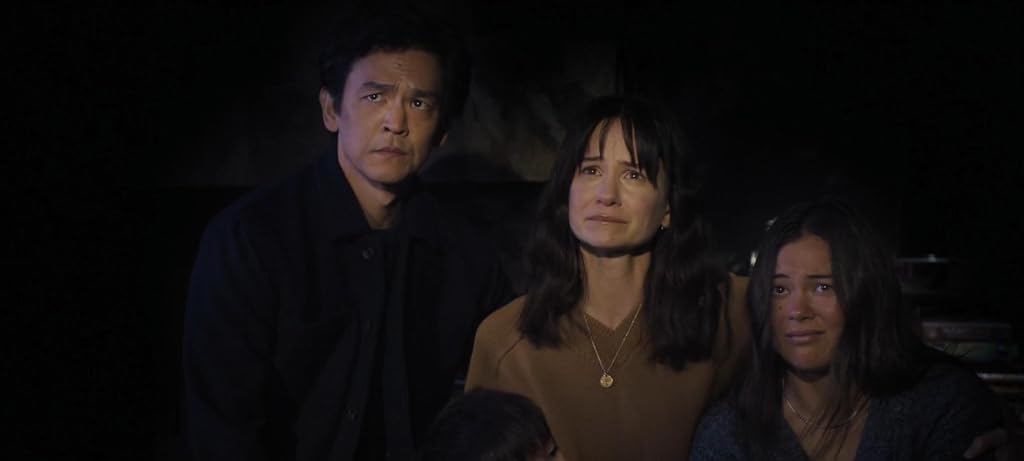 John Cho, Katherine Waterston et Lukita Maxwell dans L'I.A. du mal (2024)