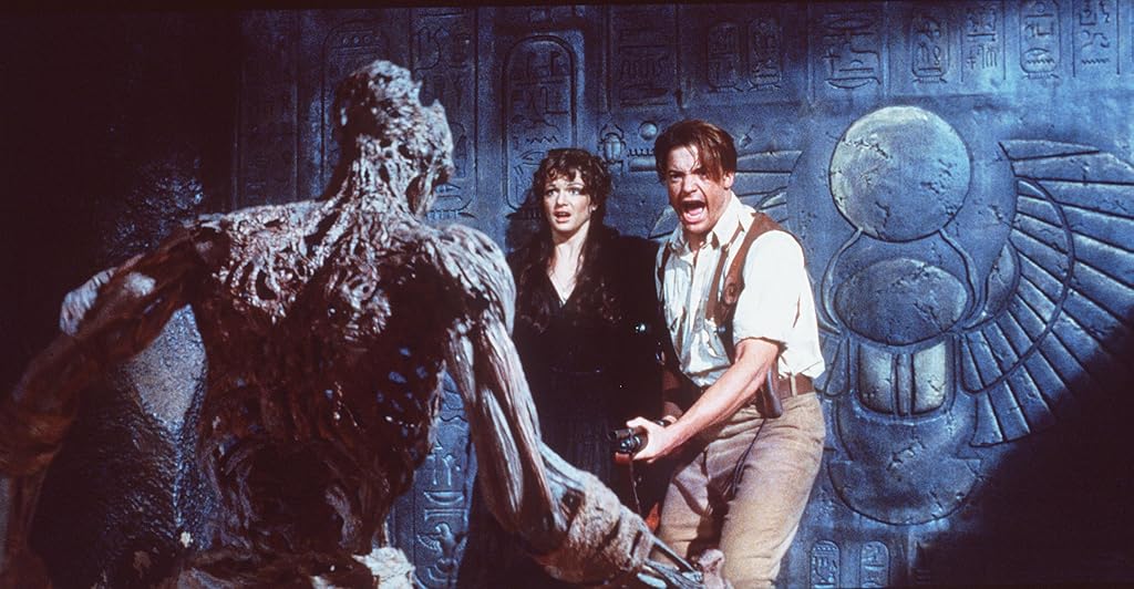 Brendan Fraser et Rachel Weisz dans La Momie (1999)