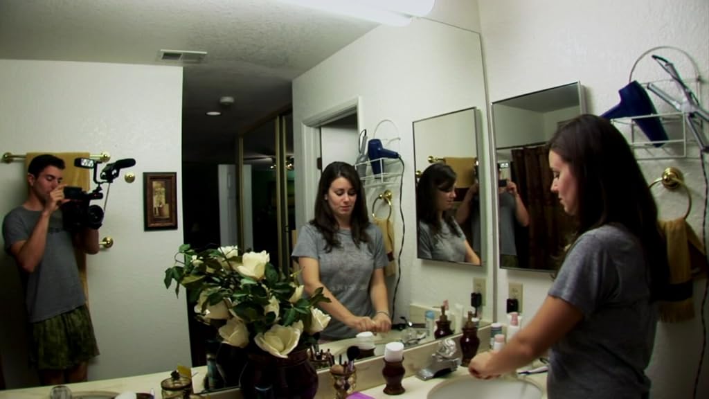 Katie Featherston et Micah Sloat dans Paranormal Activity (2007)