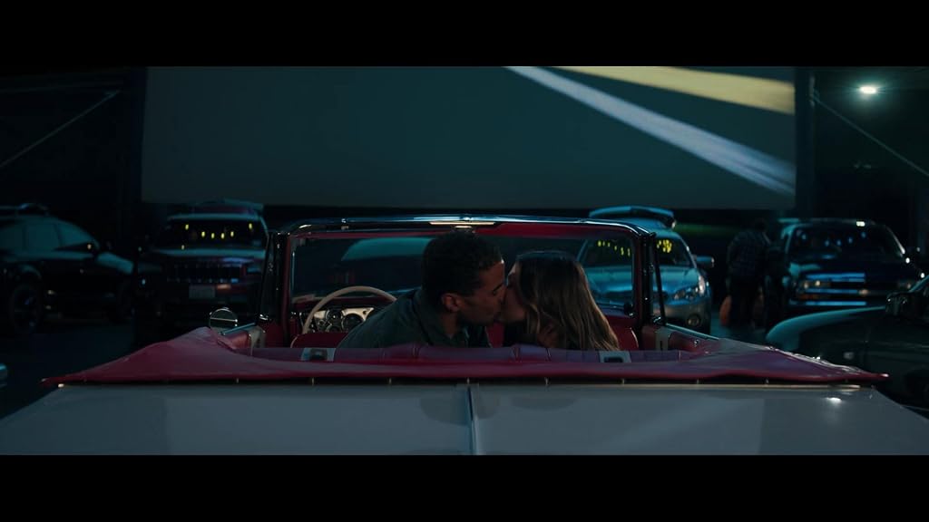 Mason Gooding et Olivia Holt dans Heart Eyes (2025)
