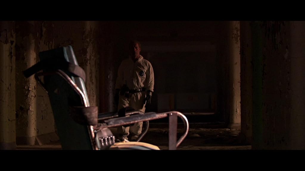 Peter Mullan dans Session 9 (2001)