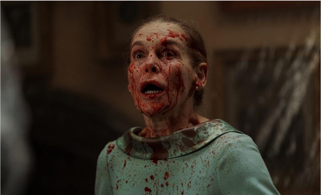 Alice Krige dans The Restoration at Grayson Manor (2025)
