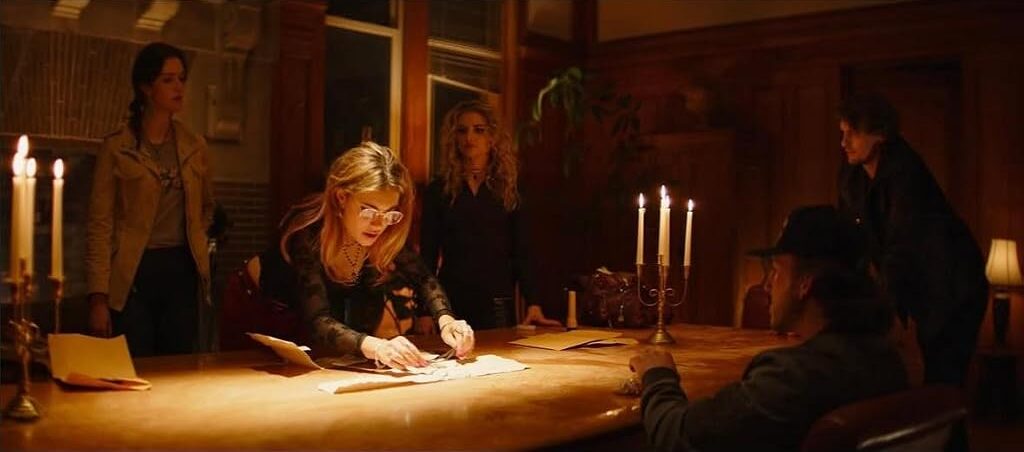 Jack Hyland, Hope Johansen, Bella Mraz, Ty Johnson et Antonia Fuller dans Buried Secrets (2026)