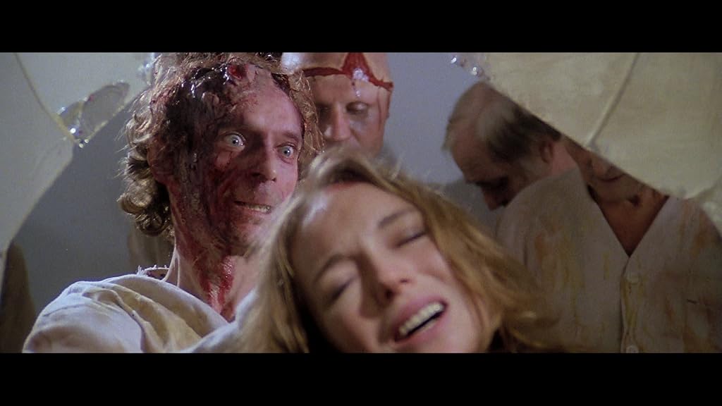 Roberto Dell'Acqua et Catriona MacColl dans L'Au-delà (1981)